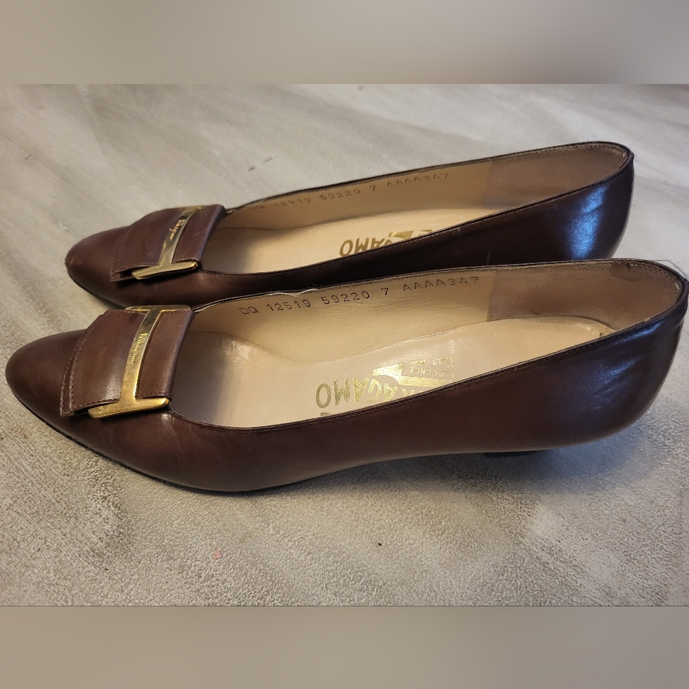 Ladies brown dress shoes size 7 narrow